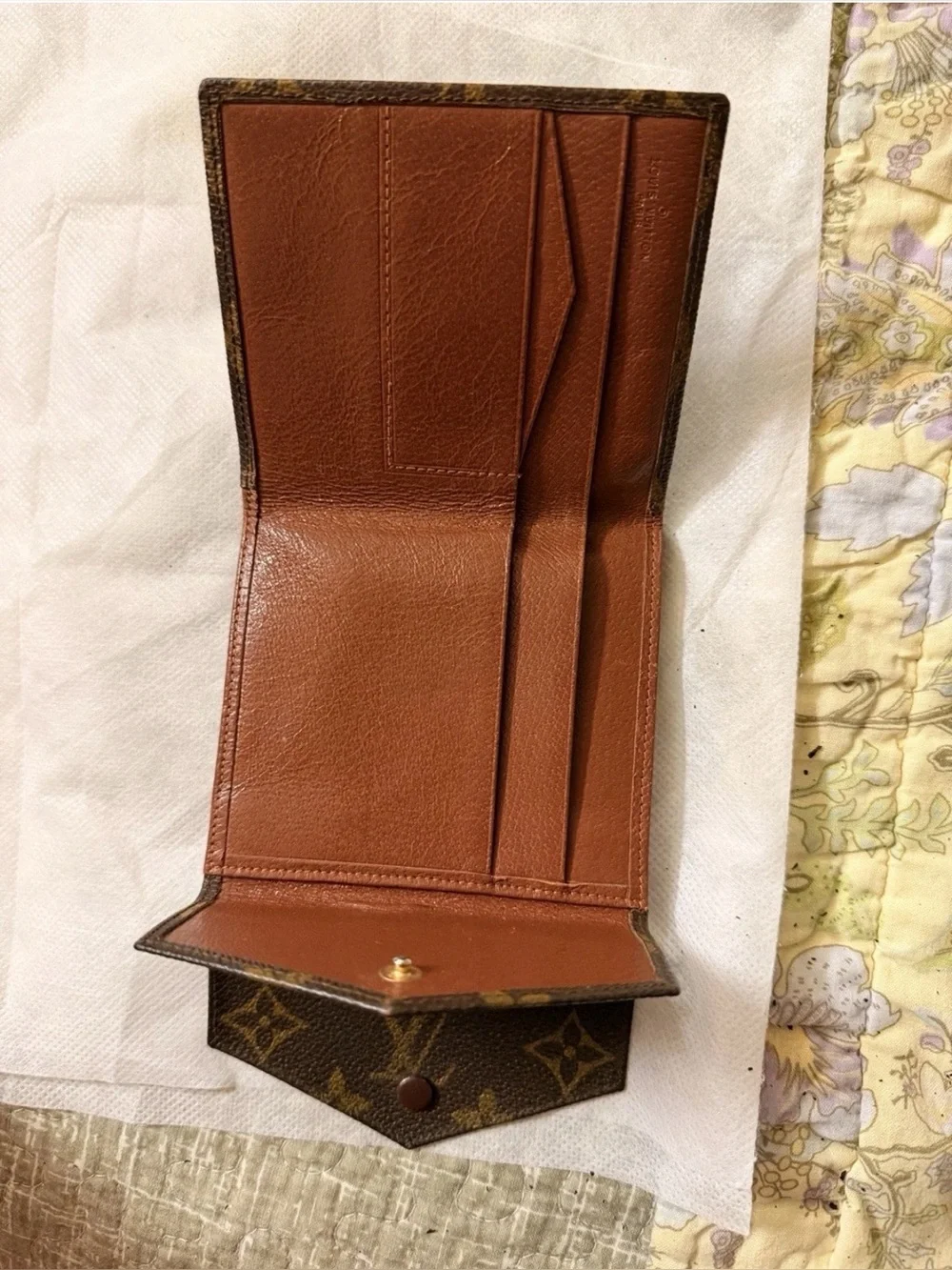 Louis Vuitton 100% authentic